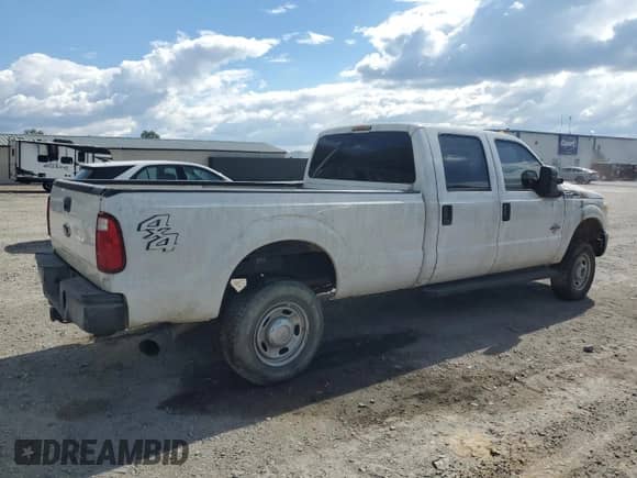 2015 Ford F-250 Lariat z VIN 1FT7W2BT5FEC07866, wystawiony jako Copart lot #84699225 z przebiegiem 213 414 mil mil oraz Czysty tytuł • Clean title. Historia ofert i sprzedaży dostępna na DreamBid. Obrazek 3.