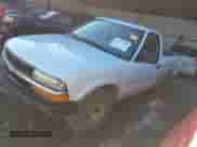 2003 Chevrolet S-10 LS с VIN 1GCCS14H738246577, выставлен на аукционе IAAI как лот 41305078 с пробегом 179 437 миль миль и . История ставок и продаж доступна на DreamBid. Изображение 17.