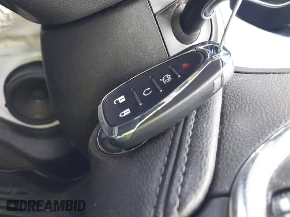 2017 Chevrolet Cruze Premier z VIN 3G1BF6SM0HS603053, wystawiony jako IAAI lot #42439222 z przebiegiem Nie podano mil oraz . Historia ofert i sprzedaży dostępna na DreamBid. Obrazek 11.