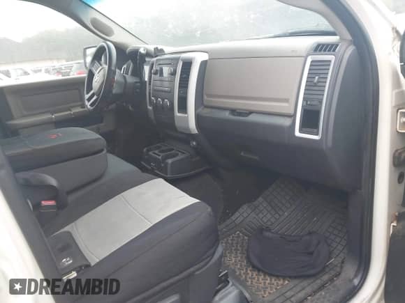 2009 Dodge 1500 SLT with VIN 1D3HB13P19S798786, listed as a IAAI auction lot 42361394 with 254,632 mi miles and . Bid and sale history available at DreamBid. Image 5.