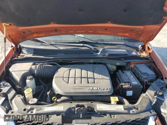 2011 Dodge Grand Caravan Crew z VIN 2D4RN5DG9BR756497, wystawiony jako Copart lot #71729205 z przebiegiem 110 382 mil mil oraz Szkoda całkowita • Salvage title. Historia ofert i sprzedaży dostępna na DreamBid. Obrazek 12.