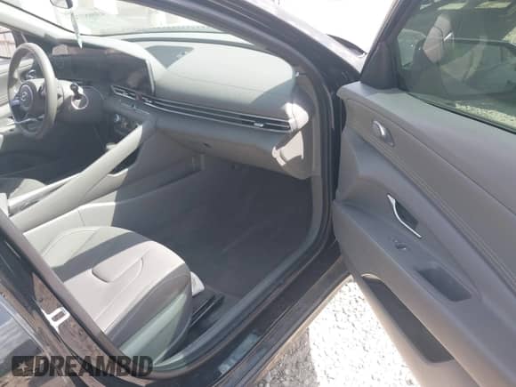 2023 Hyundai Elantra SEL с VIN KMHLS4AG3PU571197, выставлен на аукционе IAAI как лот 43065374 с пробегом 61 301 миль миль и . История ставок и продаж доступна на DreamBid. Изображение 5.