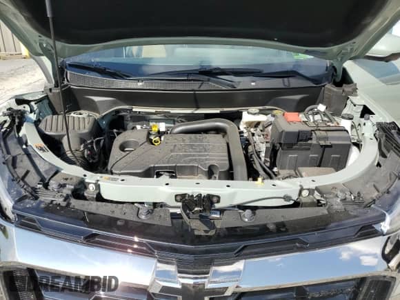 2025 Chevrolet Equinox AWD ACTIV z VIN 3GNAXSEGXSL124954, wystawiony jako Copart lot #81660655 z przebiegiem 4 985 mil mil oraz Szkoda całkowita • Salvage title. Historia ofert i sprzedaży dostępna na DreamBid. Obrazek 12.