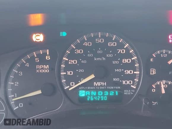 2000 Chevrolet Suburban LS with VIN 3GNEC16T3YG209560, listed as a IAAI auction lot 41551486 with 264,290 mi miles and . Bid and sale history available at DreamBid. Image 15.