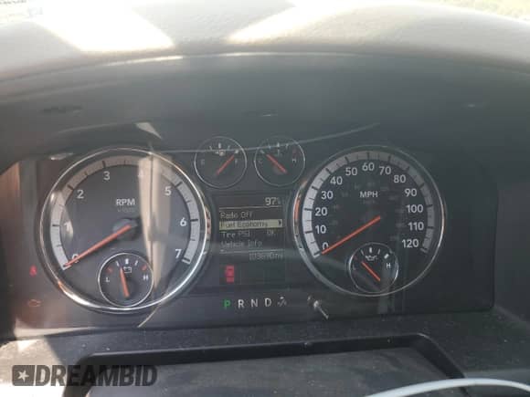 2012 Ram 1500 ST z VIN 1C6RD7FP7CS155671, wystawiony jako Copart lot #72000105 z przebiegiem 103 690 mil mil oraz Czysty tytuł • Clean title. Historia ofert i sprzedaży dostępna na DreamBid. Obrazek 9.