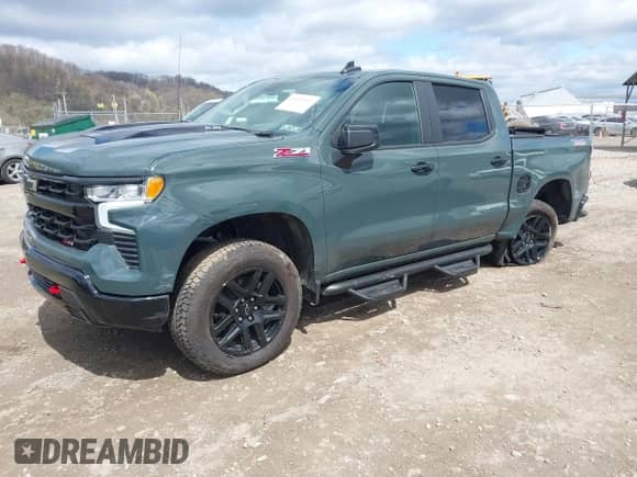 2025 Chevrolet Silverado 1500 LT Trail Boss с VIN 3GCUKFEL7SG201328, выставлен на аукционе IAAI как лот 42037162 с пробегом 1 726 миль миль и . История ставок и продаж доступна на DreamBid. Изображение 2.
