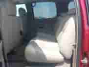 2004 Chevrolet Suburban LS z VIN 3GNGK26U94G291105, wystawiony jako IAAI lot #42476794 z przebiegiem 167 658 mil mil oraz . Historia ofert i sprzedaży dostępna na DreamBid. Obrazek 8.