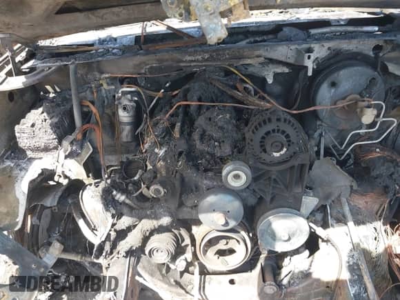 2007 Chevrolet Tahoe LS z VIN 1GNFC13J57J107780, wystawiony jako IAAI lot #43039490 z przebiegiem Nie podano mil oraz . Historia ofert i sprzedaży dostępna na DreamBid. Obrazek 10.