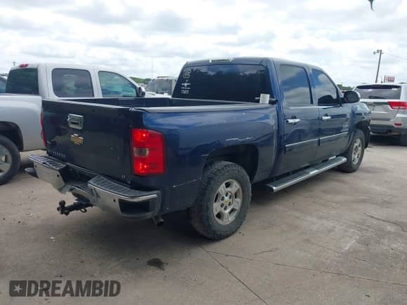 2011 Chevrolet Silverado 1500 LT с VIN 3GCPCSEA5BG151059, выставлен на аукционе IAAI как лот 42610555 с пробегом 234 589 миль миль и . История ставок и продаж доступна на DreamBid. Изображение 4.