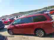 2018 Toyota Sienna LE z VIN 5TDJZ3DC9JS202902, wystawiony jako IAAI lot #43373131 z przebiegiem 145 490 mil mil oraz . Historia ofert i sprzedaży dostępna na DreamBid. Obrazek 14.