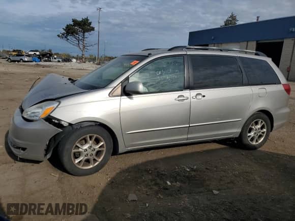 2005 Toyota Sienna XLE z VIN 5TDZA22C55S226904, wystawiony jako Copart lot #86651145 z przebiegiem Nie podano mil oraz Czysty tytuł • Clean title. Historia ofert i sprzedaży dostępna na DreamBid. Obrazek 1.