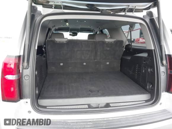 2016 Chevrolet Suburban LT с VIN 1GNSKHKC5GR407253, выставлен на аукционе IAAI как лот 43265851 с пробегом 142 523 миль миль и . История ставок и продаж доступна на DreamBid. Изображение 17.