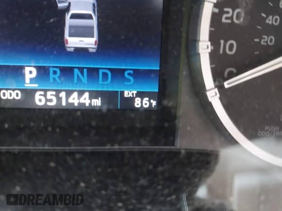 2016 Toyota Tundra Platinum с VIN 5TFAW5F1XGX553269, выставлен на аукционе IAAI как лот 43208533 с пробегом 65 144 миль миль и . История ставок и продаж доступна на DreamBid. Изображение 16.
