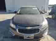 2015 Chevrolet Cruze LT z VIN 1G1PC5SB3F7115301, wystawiony jako Copart lot #72890844 z przebiegiem 97 854 mil mil oraz Szkoda całkowita • Salvage title. Historia ofert i sprzedaży dostępna na DreamBid. Obrazek 5.