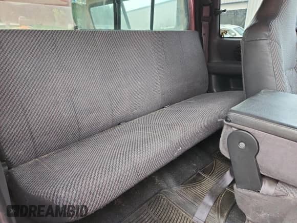 1999 Dodge 1500 with VIN 3B7HF12Y1XG140915, listed as a Copart auction lot 63085455 with 132,604 mi miles and Clean title. Bid and sale history available at DreamBid. Image 10.