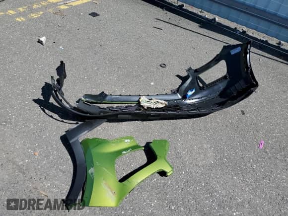 2023 Hyundai Venue SEL с VIN KMHRC8A3XPU241178, выставлен на аукционе Copart как лот 70144894 с пробегом 6 065 миль миль и Списание • Salvage title. История ставок и продаж доступна на DreamBid. Изображение 14.