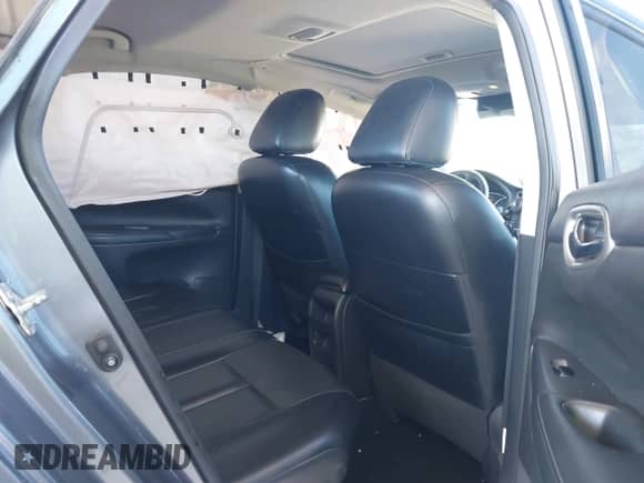 2017 Nissan Sentra SR z VIN 3N1AB7AP4HY212763, wystawiony jako IAAI lot #41674826 z przebiegiem 133 075 mil mil oraz . Historia ofert i sprzedaży dostępna na DreamBid. Obrazek 8.