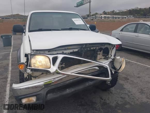 2001 Toyota Tacoma с VIN 5TEWN72N11Z820568, выставлен на аукционе IAAI как лот 41820146 с пробегом 188 430 миль миль и . История ставок и продаж доступна на DreamBid. Изображение 6.