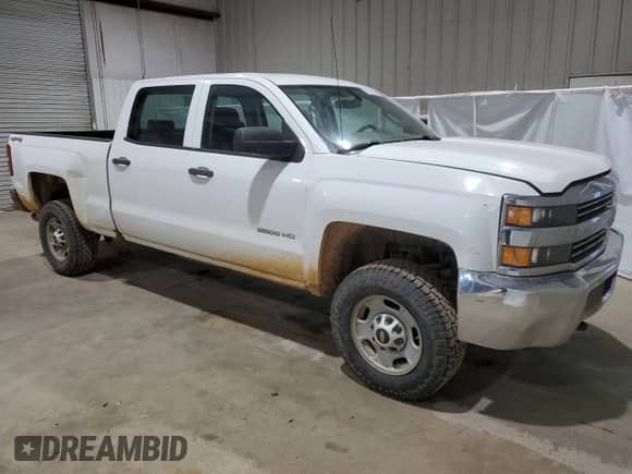 2017 Chevrolet Silverado 2500HD Work Truck z VIN 1GC1KUEG5HF208671, wystawiony jako Copart lot #47003185 z przebiegiem 249 118 mil mil oraz Szkoda całkowita • Salvage title. Historia ofert i sprzedaży dostępna na DreamBid. Obrazek 4.