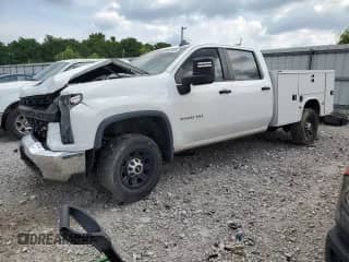 2021 Chevrolet Silverado 2500HD Work Truck z VIN 1GB1YLE7XMF190546, wystawiony jako Copart lot #66920665 z przebiegiem 106 253 mil mil oraz Szkoda całkowita • Salvage title. Historia ofert i sprzedaży dostępna na DreamBid. Obrazek 1.