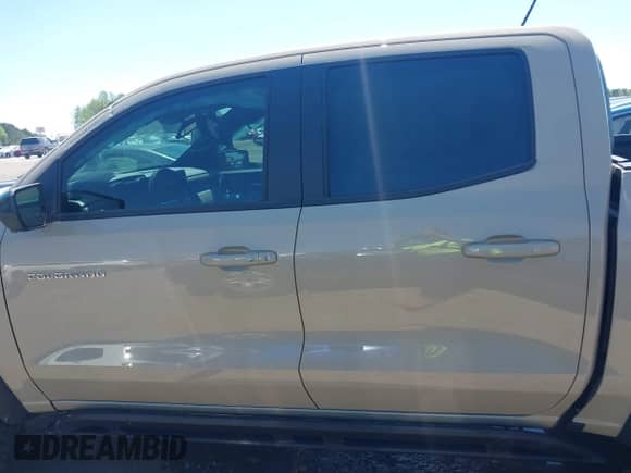 2024 Chevrolet Colorado 4WD ZR2 с VIN 1GCPTFEK8R1178202, выставлен на аукционе IAAI как лот 42000534 с пробегом 15 298 миль миль и . История ставок и продаж доступна на DreamBid. Изображение 14.