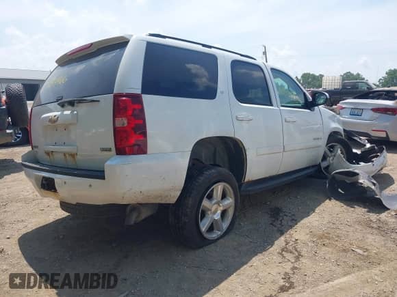 2008 Chevrolet Tahoe LTZ with VIN 1GNFK13058J101831, listed as a IAAI auction lot 42594466 with 269,948 mi miles and . Bid and sale history available at DreamBid. Image 4.