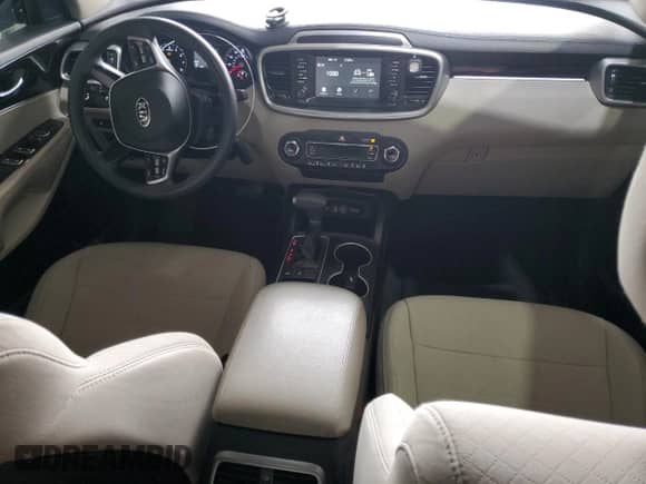 2019 Kia Sorento S with VIN 5XYPGDA5XKG498460, listed as a Copart auction lot 48848515 with 163,731 mi miles and Salvage title. Bid and sale history available at DreamBid. Image 8.