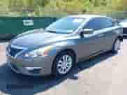 2015 Nissan Altima SL with VIN 1N4AL3AP5FN881871, listed as a IAAI auction lot 43161855 with 348,794 mi miles and . Bid and sale history available at DreamBid. Image 2.