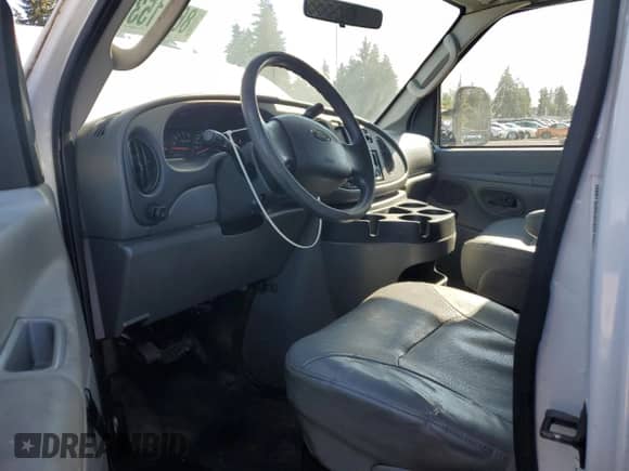 2007 Ford Econoline Cargo Commercial с VIN 1FTSE34LX7DB07866, выставлен на аукционе Copart как лот 86521535 с пробегом 129 530 миль миль и Чистый • Clean title. История ставок и продаж доступна на DreamBid. Изображение 8.