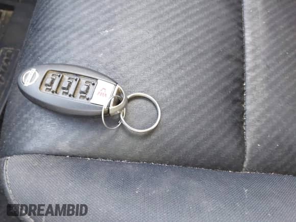 2016 Nissan Altima S with VIN 1N4AL3APXGC177145, listed as a IAAI auction lot 43547558 with 161,995 mi miles and . Bid and sale history available at DreamBid. Image 11.