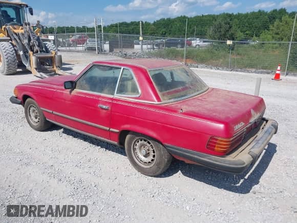 1982 Mercedes-Benz 380 SL with VIN WDBBA45A6CB019030, listed as a IAAI auction lot 42733452 with 226,413 mi miles and . Bid and sale history available at DreamBid. Image 3.
