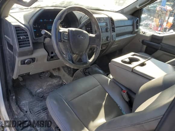 2017 Ford F-250 XLT с VIN 1FTBF2B60HEC88184, выставлен на аукционе Copart как лот 44569105 с пробегом 124 583 миль миль и Списание • Salvage title. История ставок и продаж доступна на DreamBid. Изображение 8.