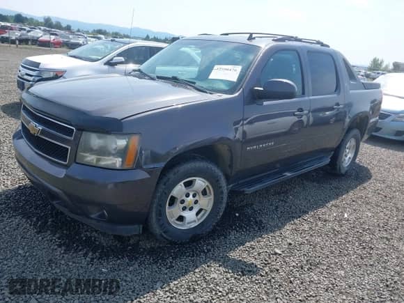 2011 Chevrolet Avalanche LT с VIN 3GNTKFE33BG139204, выставлен на аукционе IAAI как лот 42550476 с пробегом 296 645 миль миль и . История ставок и продаж доступна на DreamBid. Изображение 2.