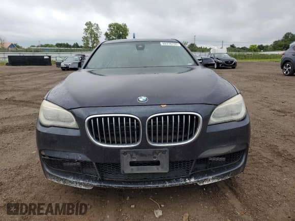 2013 BMW 7 Series 750Li xDrive with VIN WBAYF8C57DD141571, listed as a Copart auction lot 69778735 with 138,899 mi miles and Clean title. Bid and sale history available at DreamBid. Image 5.