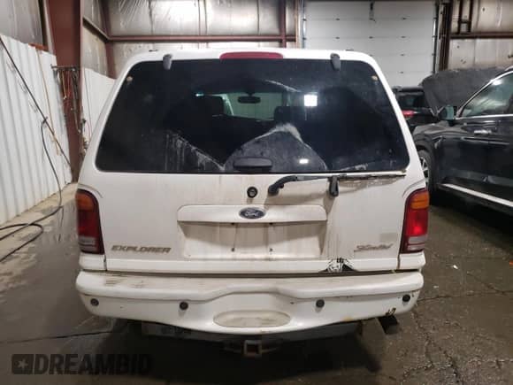 2001 Ford Explorer with VIN 1FMDU85P81ZA00346, listed as a Copart auction lot 45863385 with 212,494 mi miles and Non repairable. Bid and sale history available at DreamBid. Image 6.