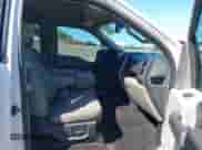 2018 Ford F-150 XL z VIN 1FTFX1E55JKC30834, wystawiony jako IAAI lot #43320333 z przebiegiem 95 773 mil mil oraz . Historia ofert i sprzedaży dostępna na DreamBid. Obrazek 5.