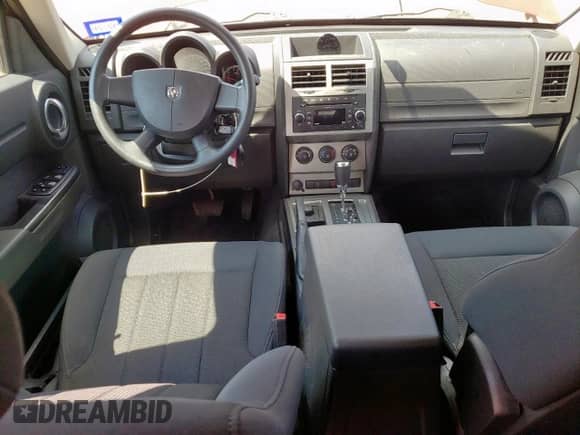 2011 Dodge Nitro Heat with VIN 1D4PU4GK4BW517578, listed as a Copart auction lot 71709655 with 145,209 mi miles and Salvage title. Bid and sale history available at DreamBid. Image 8.