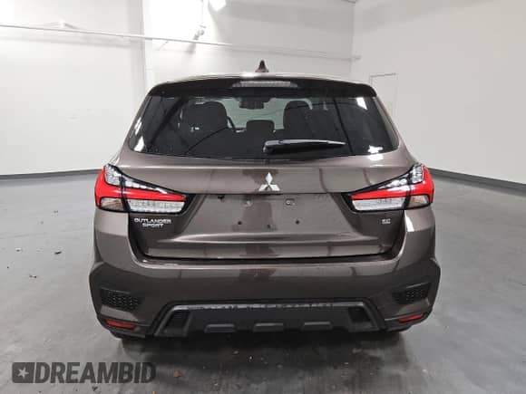 2024 Mitsubishi Outlander S with VIN JA4ARUAU7RU016411, listed as a Copart auction lot 90053615 with 20,040 mi miles and Clean title. Bid and sale history available at DreamBid. Image 6.