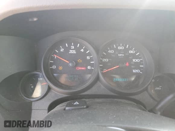 2010 Chevrolet Silverado 1500 LS with VIN 3GCRKREA4AG134661, listed as a Copart auction lot 68125095 with 186,219 mi miles and Clean title. Bid and sale history available at DreamBid. Image 9.