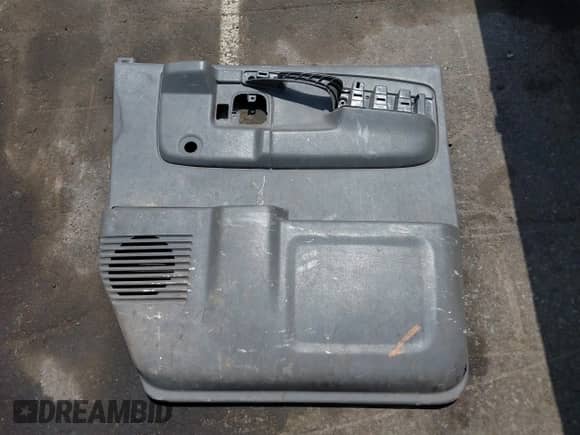 2003 Chevrolet Express Cargo с VIN 1GCFG15X731132818, выставлен на аукционе IAAI как лот 42668266 с пробегом 473 429 миль миль и . История ставок и продаж доступна на DreamBid. Изображение 12.