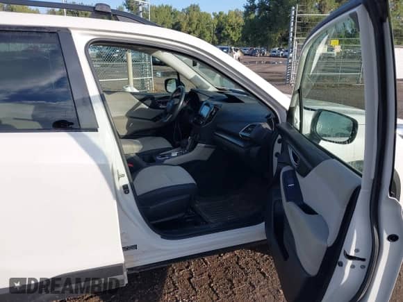 2020 Subaru Forester Premium z VIN JF2SKAGC7LH599138, wystawiony jako IAAI lot #43224988 z przebiegiem 61 422 mil mil oraz . Historia ofert i sprzedaży dostępna na DreamBid. Obrazek 5.