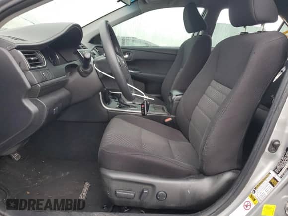 2016 Toyota Camry LE z VIN 4T1BD1FK9GU180430, wystawiony jako Copart lot #85649785 z przebiegiem 60 600 mil mil oraz Szkoda całkowita • Salvage title. Historia ofert i sprzedaży dostępna na DreamBid. Obrazek 7.