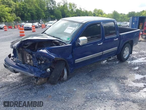 2011 Chevrolet Colorado 1LT z VIN 1GCHTCFE5B8124302, wystawiony jako IAAI lot #42494908 z przebiegiem 121 194 mil mil oraz . Historia ofert i sprzedaży dostępna na DreamBid. Obrazek 21.