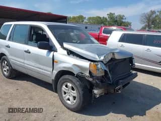 2007 Honda Pilot LX с VIN 5FNYF28147B035064, выставлен на аукционе IAAI как лот 43210068 с пробегом 174 412 миль миль и . История ставок и продаж доступна на DreamBid. Изображение 1.
