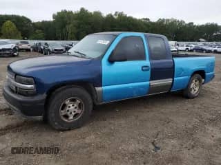 1999 Chevrolet Silverado 1500 LS с VIN 2GCEC19T5X1197309, выставлен на аукционе Copart как лот 81772625 с пробегом 145 011 миль миль и Списание • Salvage title. История ставок и продаж доступна на DreamBid. Изображение 1.