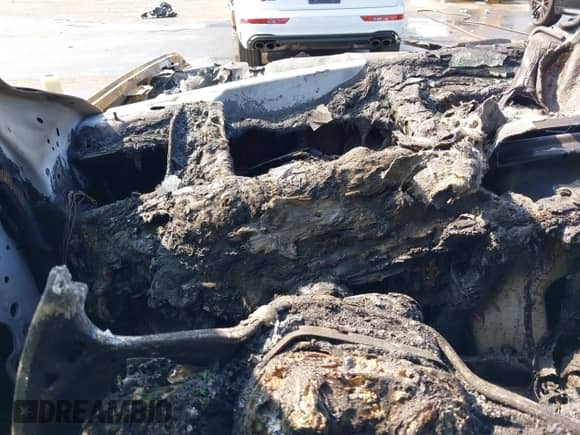 2023 Jeep Grand Cherokee Limited with VIN 1C4RJHBG0PC504859, listed as a IAAI auction lot 42949212 with 20,500 mi miles and . Bid and sale history available at DreamBid. Image 7.