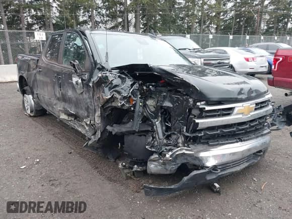 2024 Chevrolet Silverado 1500 LT with VIN 3GCPDDEK6RG223088, listed as a IAAI auction lot 41220644 with 11,600 mi miles and . Bid and sale history available at DreamBid. Image 1.