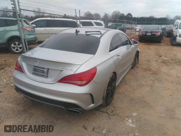 2014 Mercedes-Benz CLA 45 AMG с VIN WDDSJ5CB5EN105567, выставлен на аукционе IAAI как лот 41457747 с пробегом 94 538 миль миль и . История ставок и продаж доступна на DreamBid. Изображение 4.