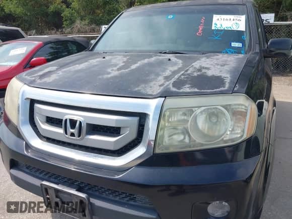 2011 Honda Pilot EX with VIN 5FNYF3H45BB043828, listed as a IAAI auction lot 43161456 with 274,674 mi miles and . Bid and sale history available at DreamBid. Image 6.