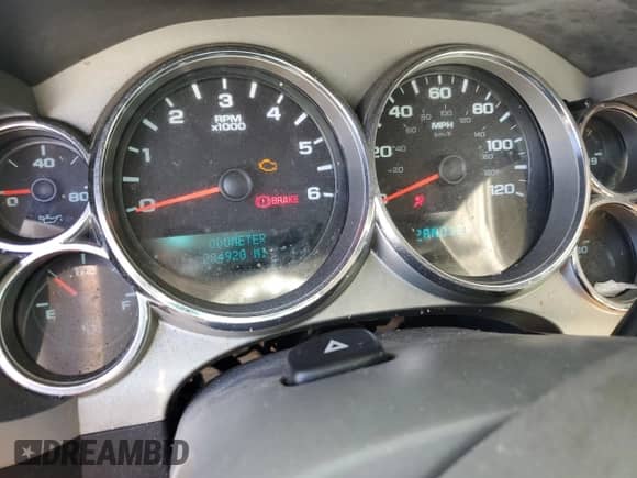 2008 GMC Sierra 1500 Work Truck with VIN 1GTEC19058Z231571, listed as a Copart auction lot 46856455 with 284,920 mi miles and Salvage title. Bid and sale history available at DreamBid. Image 9.